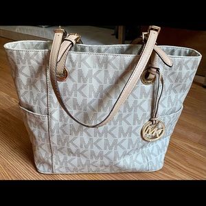 Michael Kors Tote